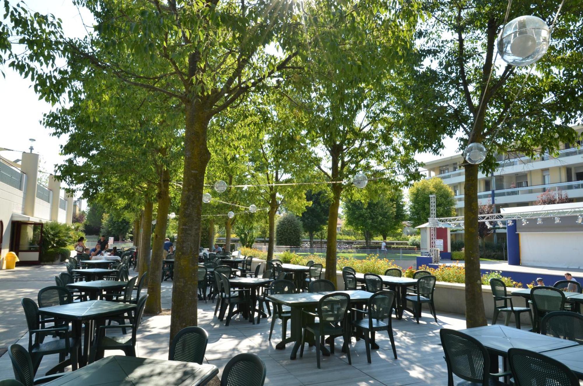 Villaggio Planetarium Resort Μπιμπιόνε Εξωτερικό φωτογραφία