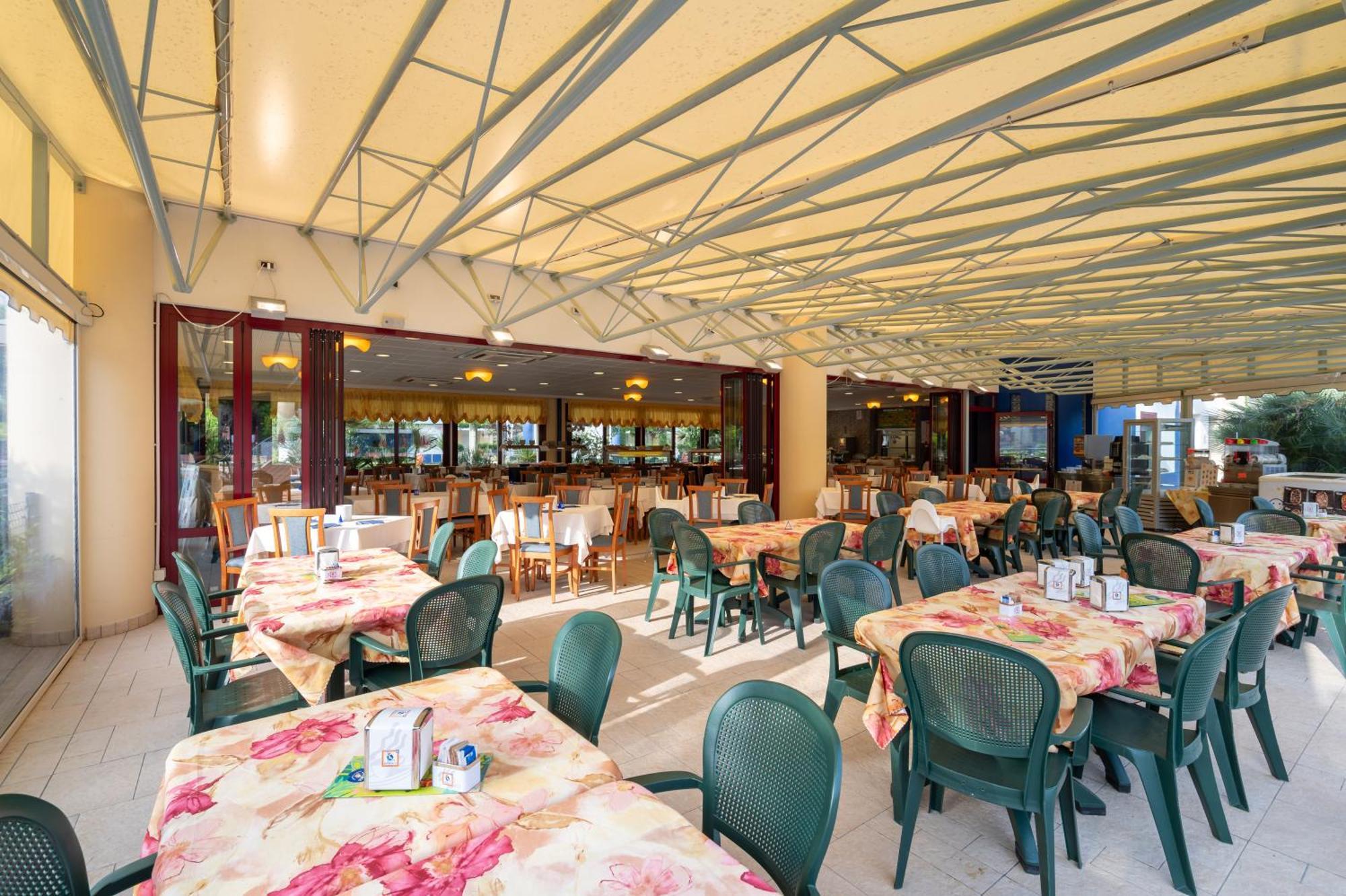 Villaggio Planetarium Resort Μπιμπιόνε Εξωτερικό φωτογραφία